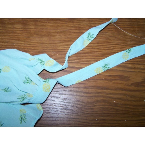 Lily White Top Off Shoulder Pineapple Medium Beach - Picture 6 of 7